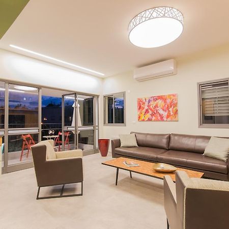Appartamento Ben Gurion 83 Tel Aviv Esterno foto