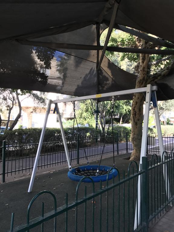 Appartamento Ben Gurion 83 Tel Aviv Esterno foto